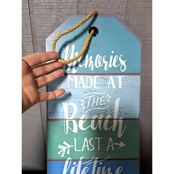 "Memories Made at the Beach Last a Lifetime" Rustic Wood Style Sign with Rope - Picture 3 of 4